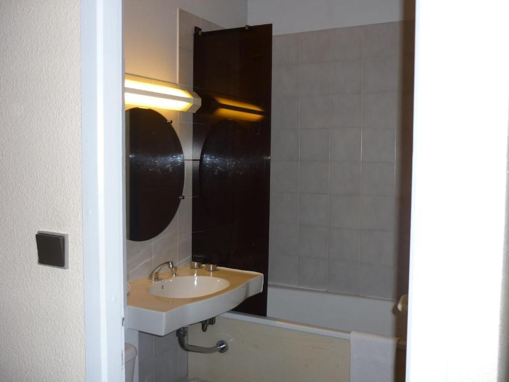 Hotel Entre 2 Mers Proche Bordeaux 卡尔邦布朗 客房 照片