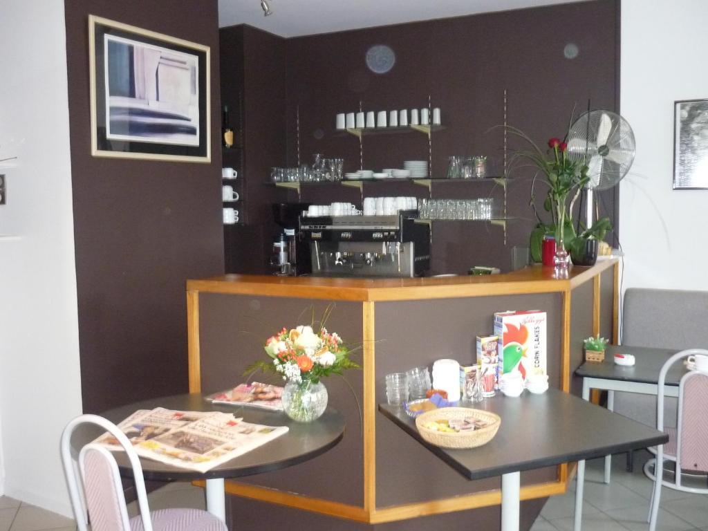 Hotel Entre 2 Mers Proche Bordeaux 卡尔邦布朗 外观 照片
