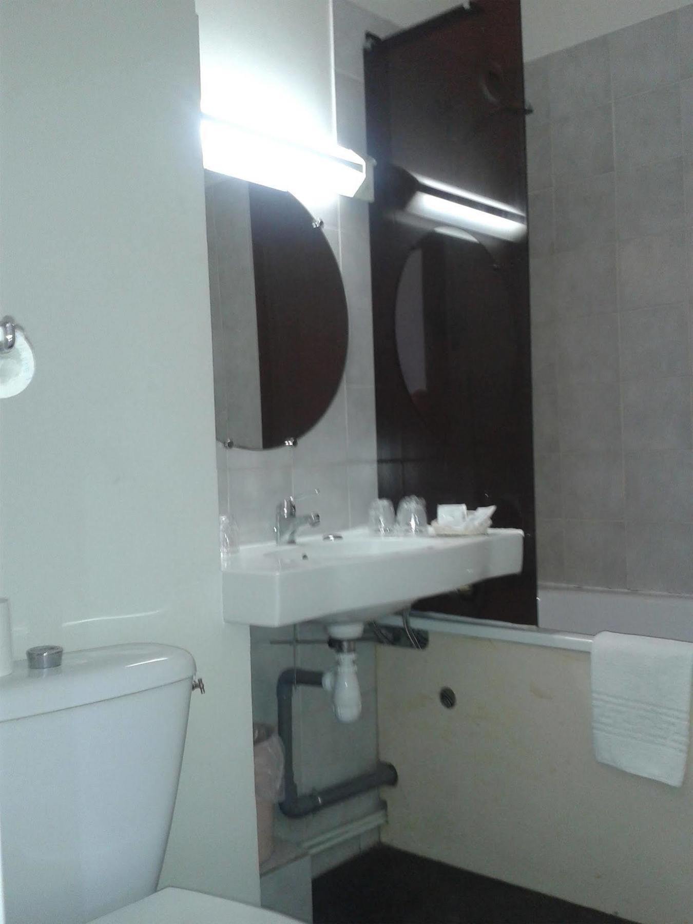 Hotel Entre 2 Mers Proche Bordeaux 卡尔邦布朗 外观 照片
