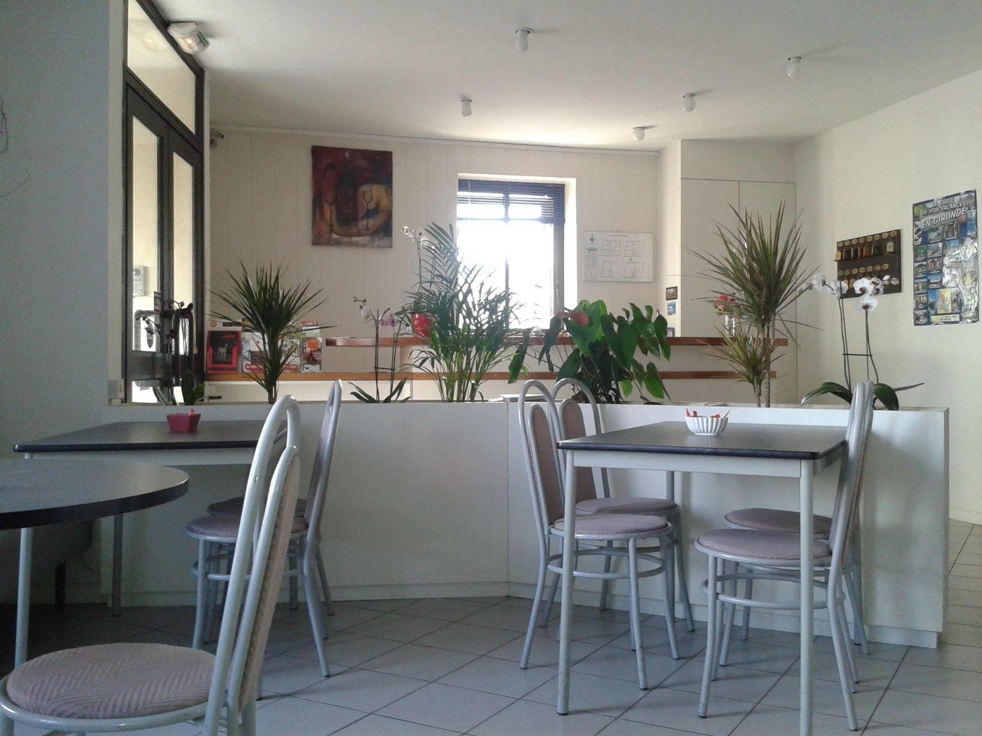 Hotel Entre 2 Mers Proche Bordeaux 卡尔邦布朗 外观 照片